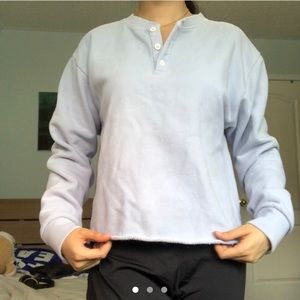 BRANDY MELVILLE BLUE CROPPED PULLOVER SWEATSHIRT